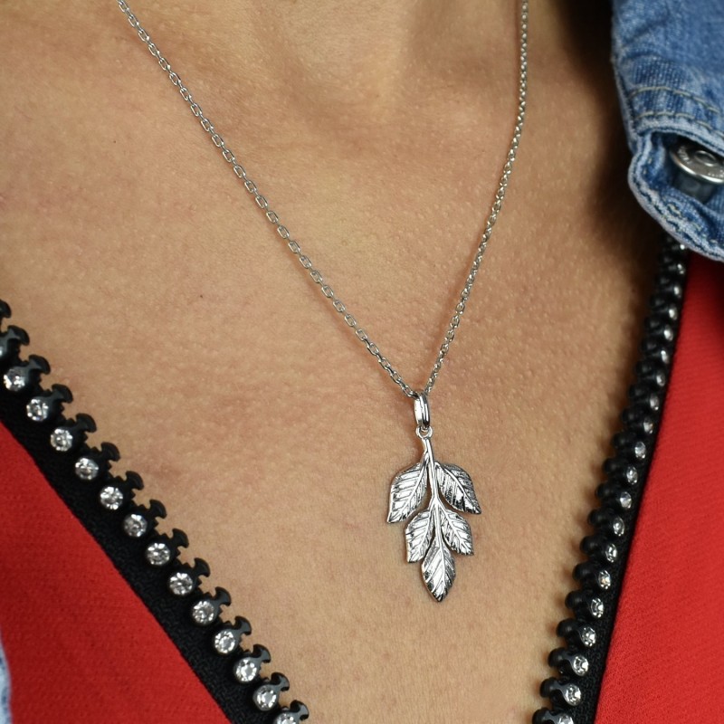 Collier feuille Pendante élégance naturelle et raffinée Argent 925 Rhodié Collier feuille Pendante élégance naturelle et raffinée Argent 925 Rhodié