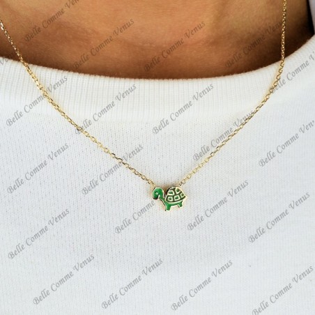 Collier tortue émail coloré vert Plaqué OR 750 3 microns