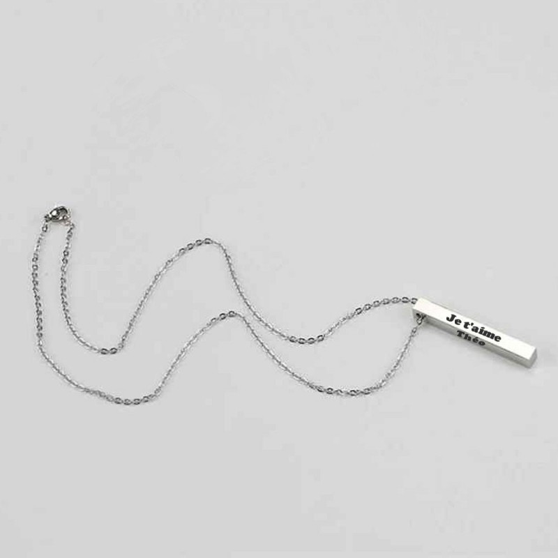 Collier barre acier prénom gravure personnalisée sur 4 faces