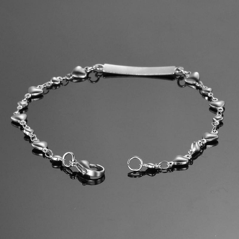 Bracelet suite de coeurs avec plaque acier prénom gravure personnalisée