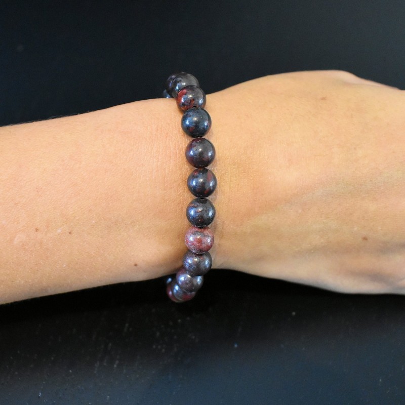 Bracelet en Oeil de Fer Force et Protection Bracelet en Oeil de Fer Force et Protection