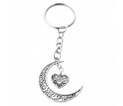 Porte-clés lune et coeur ciselé argenté