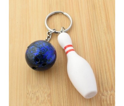 Porte-clés quille blanche et rouge, boule de bowling aux reflets bleutés argenté