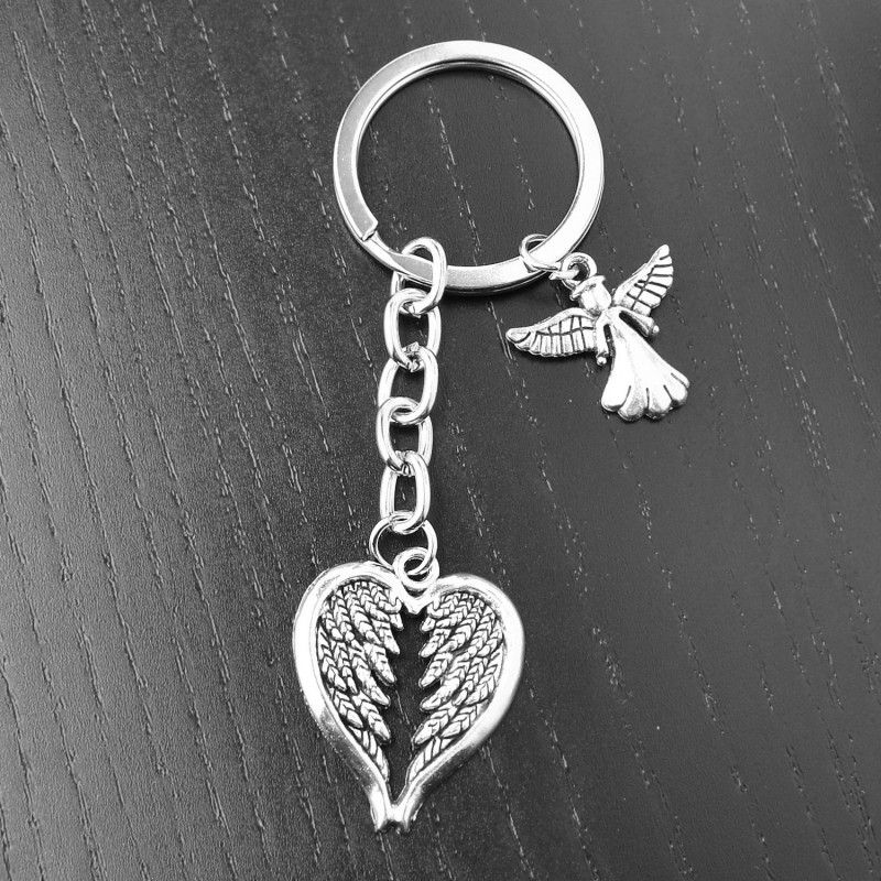 Porte-clés ange et ailes en forme de coeur argenté Porte-clés ange et ailes en forme de coeur argenté