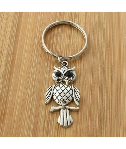 Porte-clés hibou yeux noirs articulé argenté