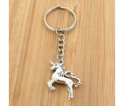 Porte-clés licorne au galop argenté