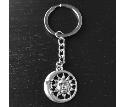 Porte-clés lune et soleil argenté Porte-clés lune et soleil argenté