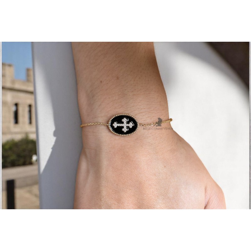 Bracelet croix fleur de lys sertie d'oxyde de zirconium émail noir Plaqué OR 750 3 microns