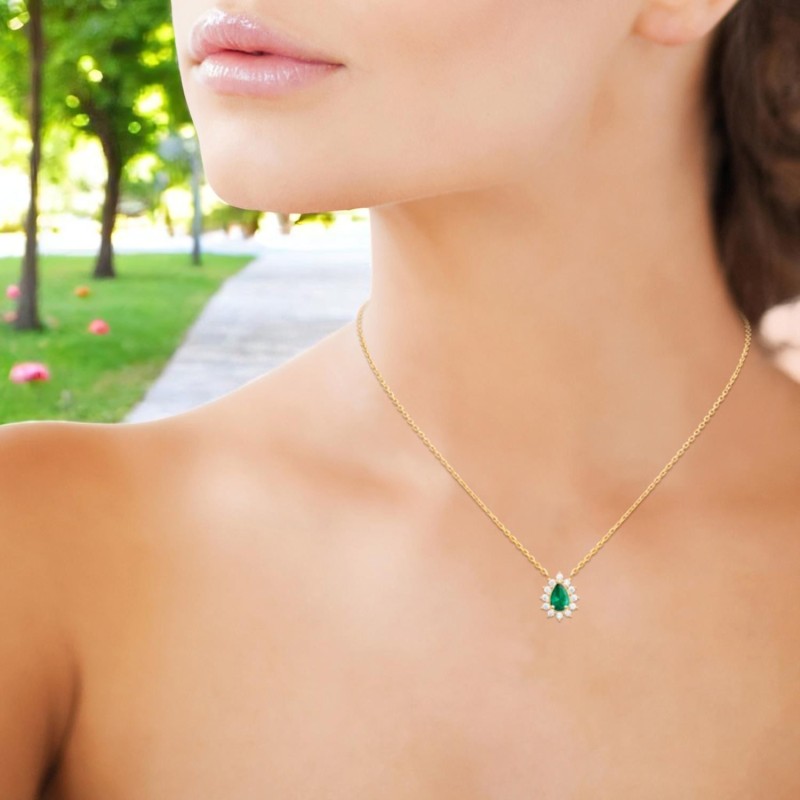 Collier goutte d'oxyde de zirconium vert style fleur Plaqué OR 750 3 microns