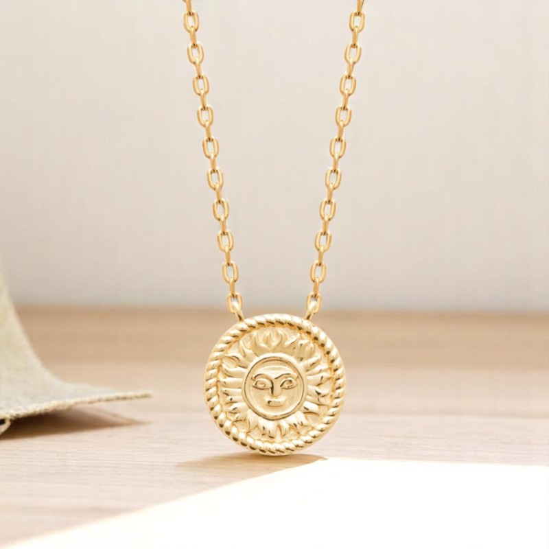 Collier soleil personnifié visage souriant Plaqué OR 750 3 microns