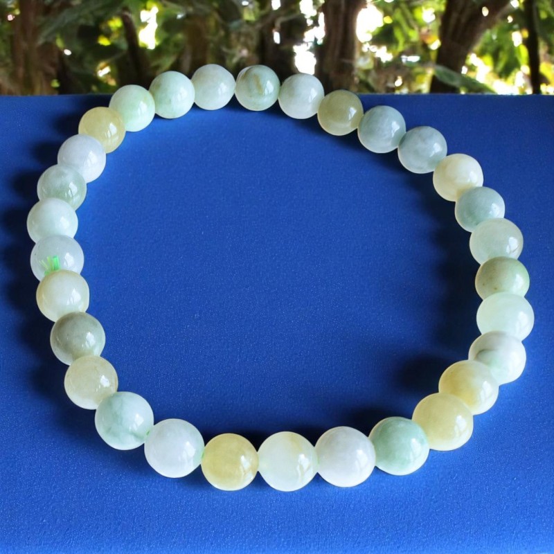 Bracelet en Jade de Birmanie Sérénité et Équilibre Bracelet en Jade de Birmanie Sérénité et Équilibre