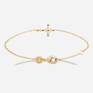 Bracelet croix plaqué or 750 oxyde zirconium clos - Vue principale élégance intemporelle