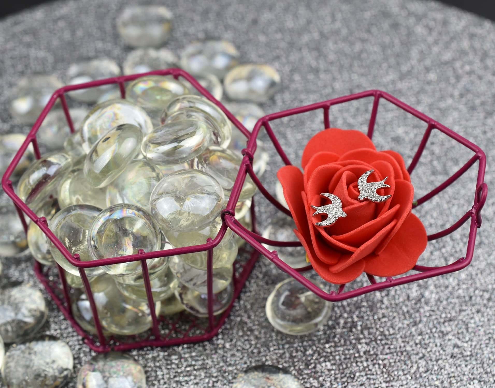 Boucles hirondelle zirconium argent 925 rhodié symbole liberté retour printanier scintillant