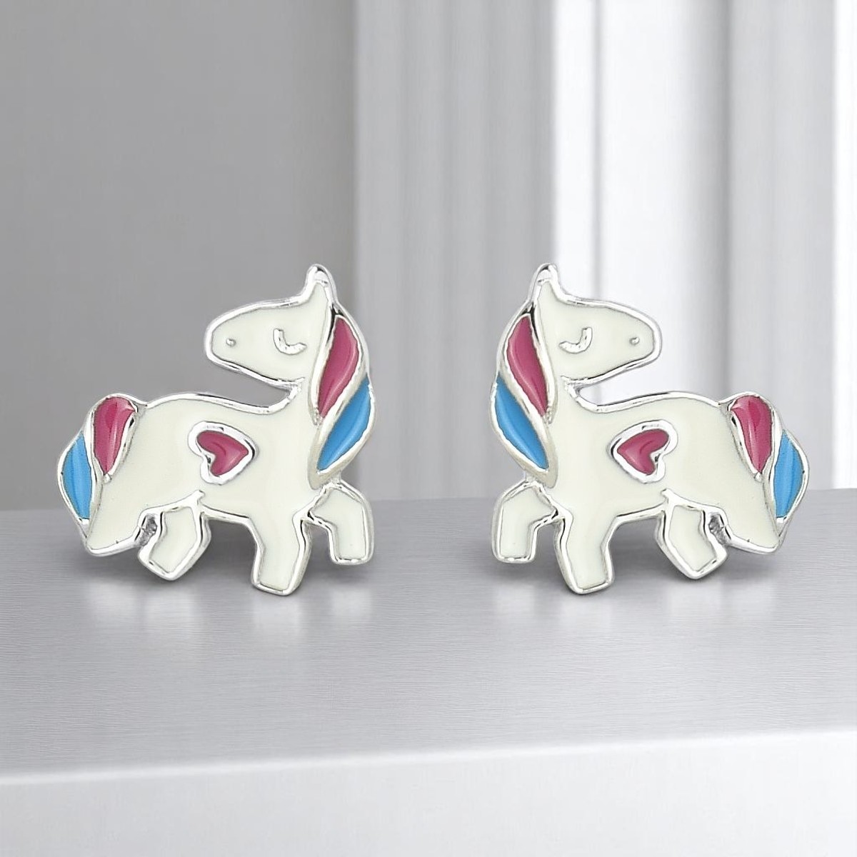 Détail licorne cœur émail coloré argent 925 enfant
