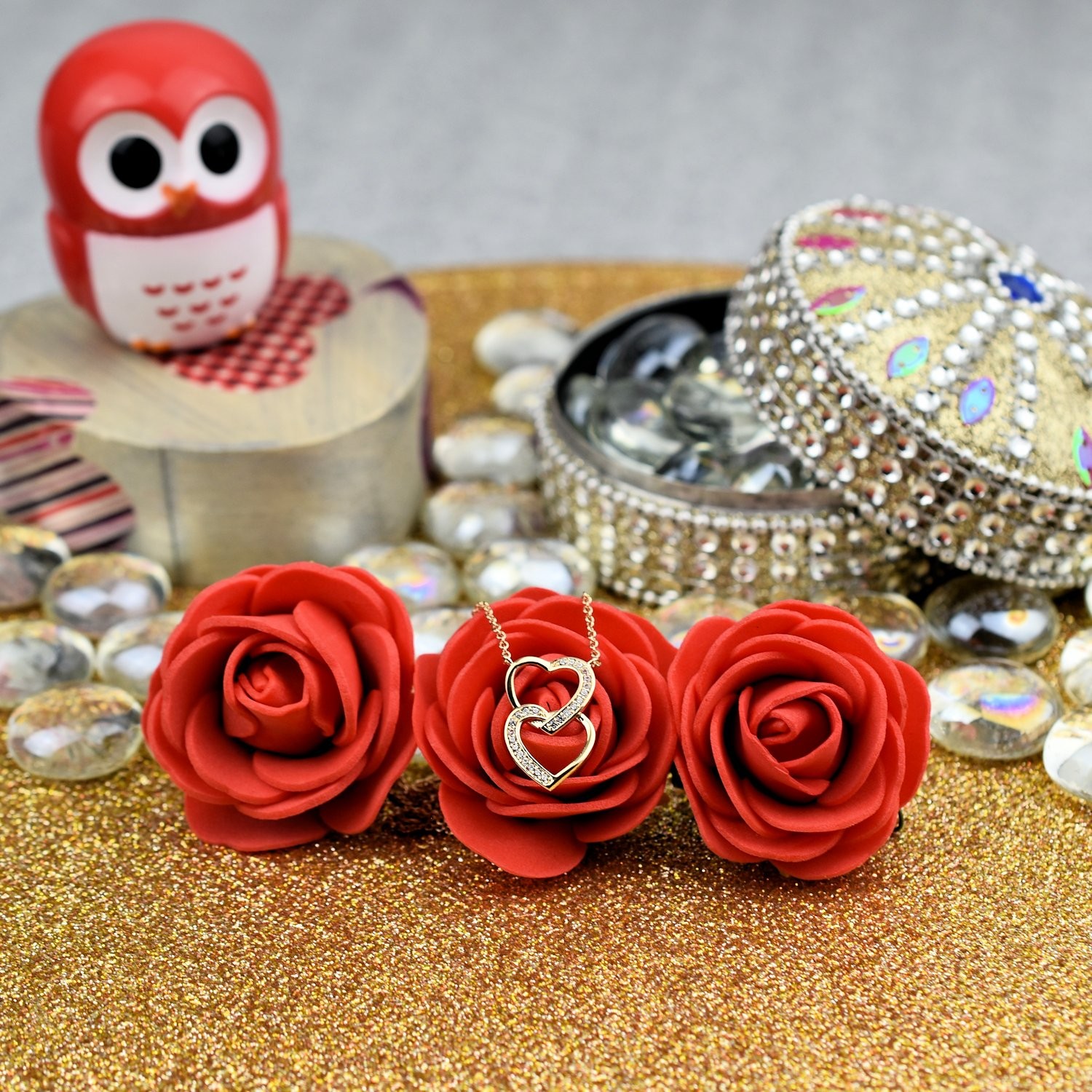 Collier 2 coeurs superposés zirconium plaqué or romantique dimension relief lumineux