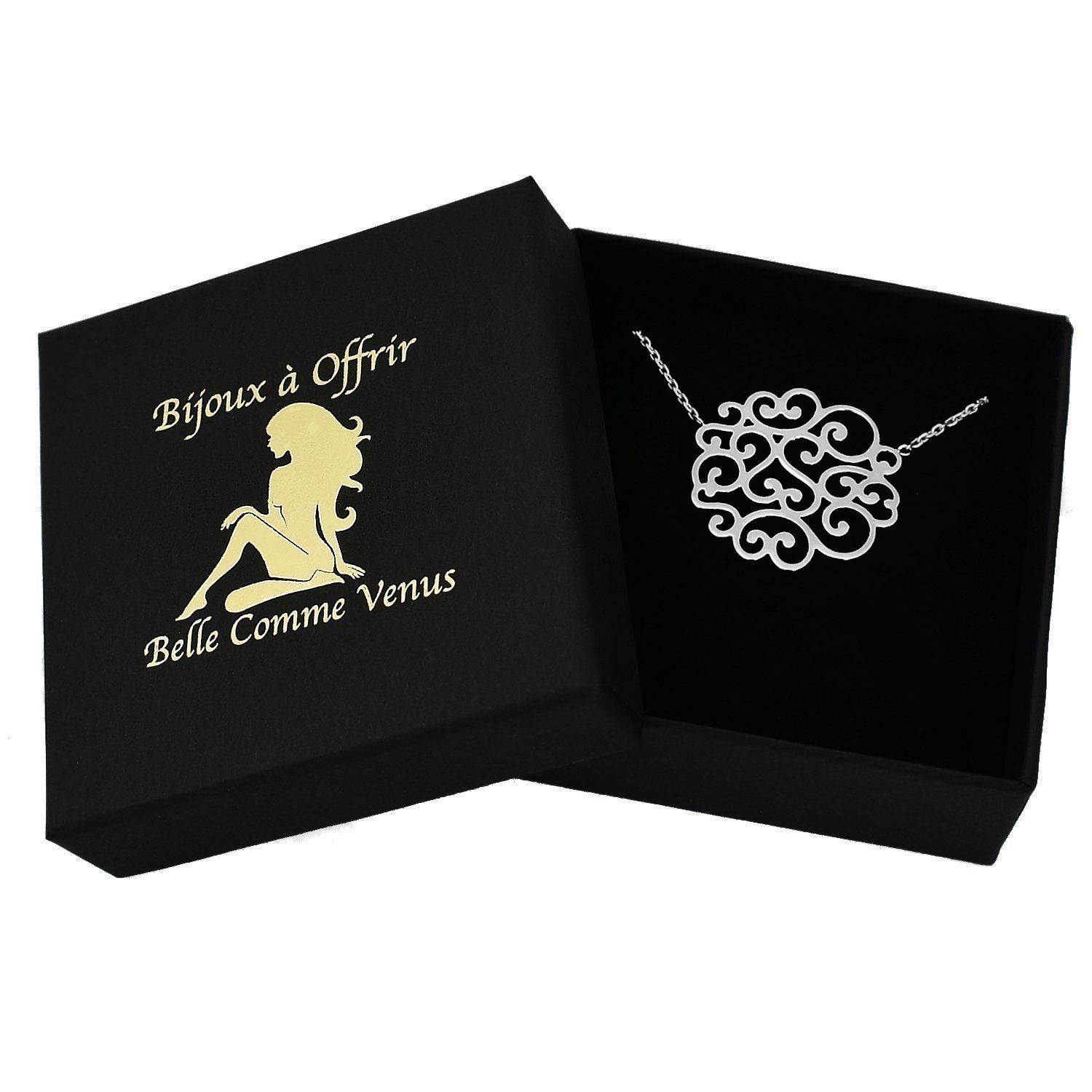 Collier arabesque cœurs argent dans écrin