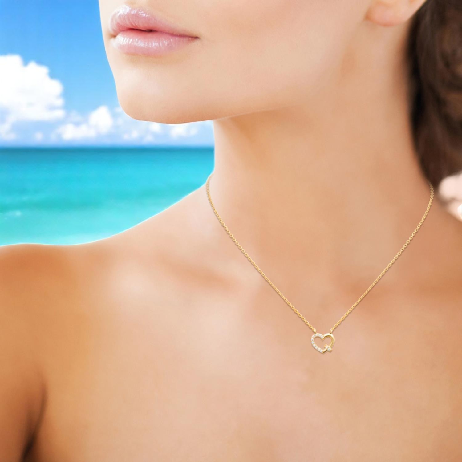 Collier coeur plaqué or 750 porté - Rendu anneau oxydes zirconium élégance 2