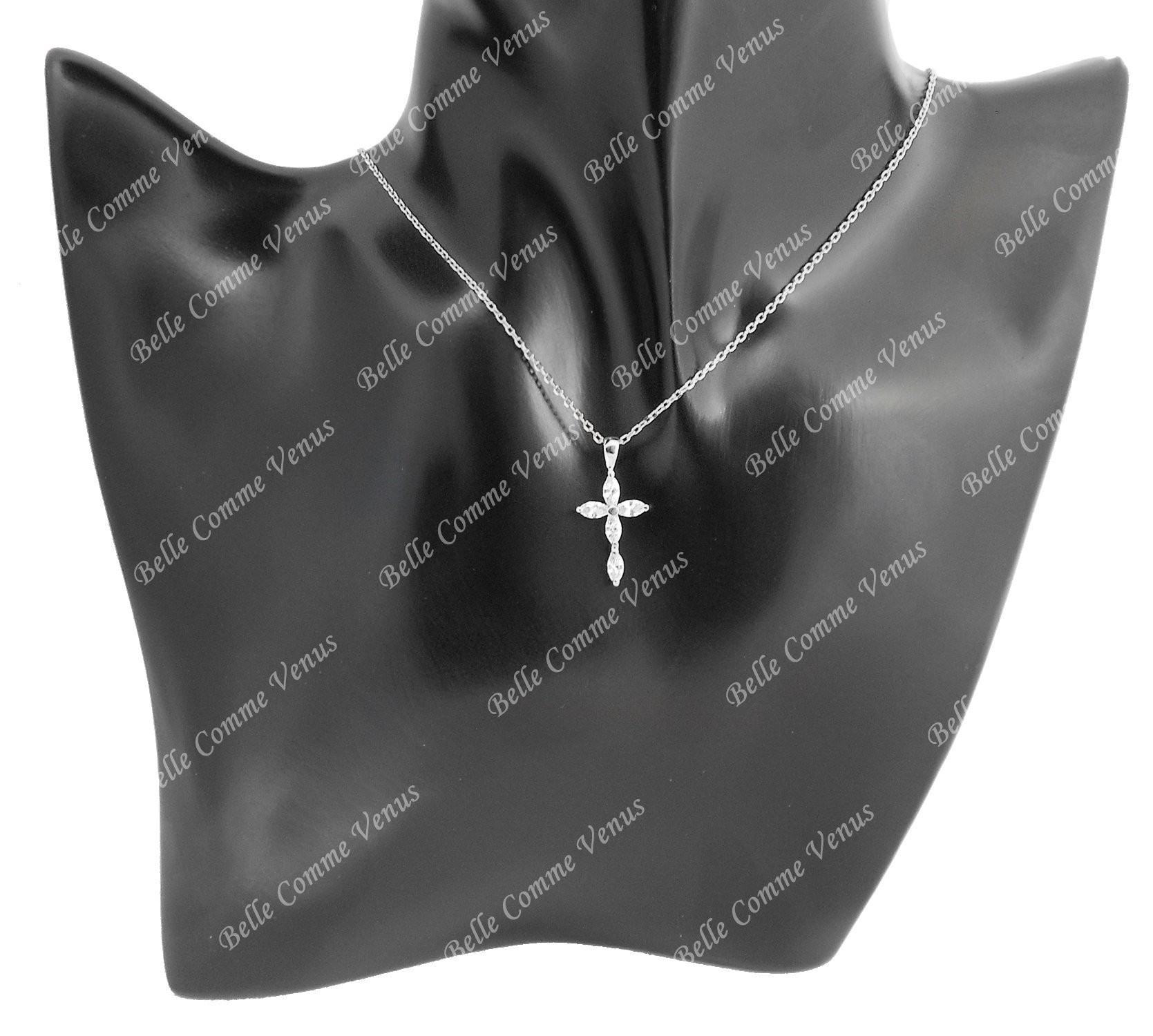 Collier croix sertie d'oxyde de zirconium ovale Argent 925 Rhodié