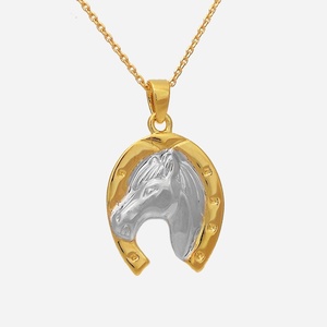 Collier fer à cheval plaqué or 3 microns porte bonheur 2 tons