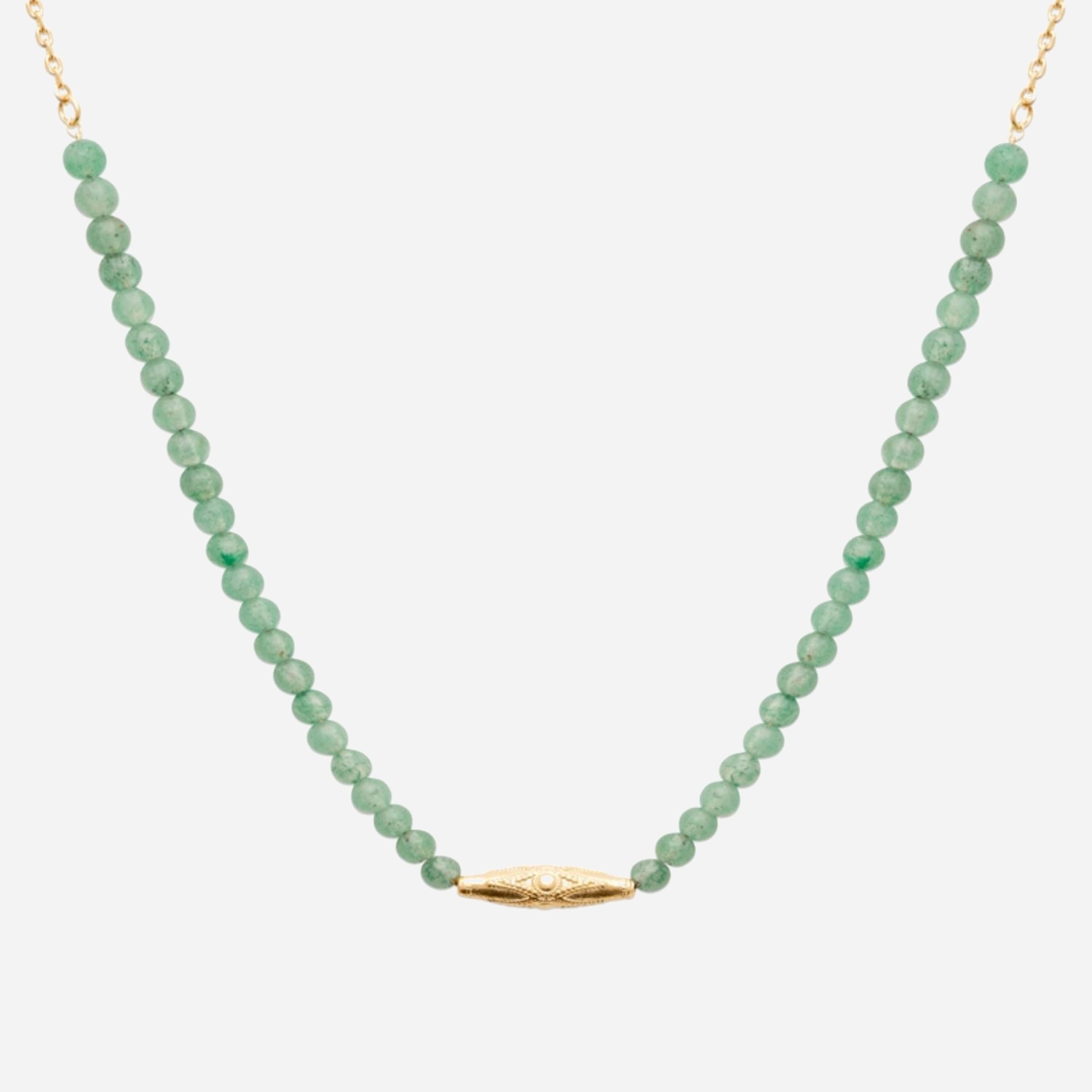 Collier plaqué or 750 3 microns avec perles aventurine verte et symbole géométrique