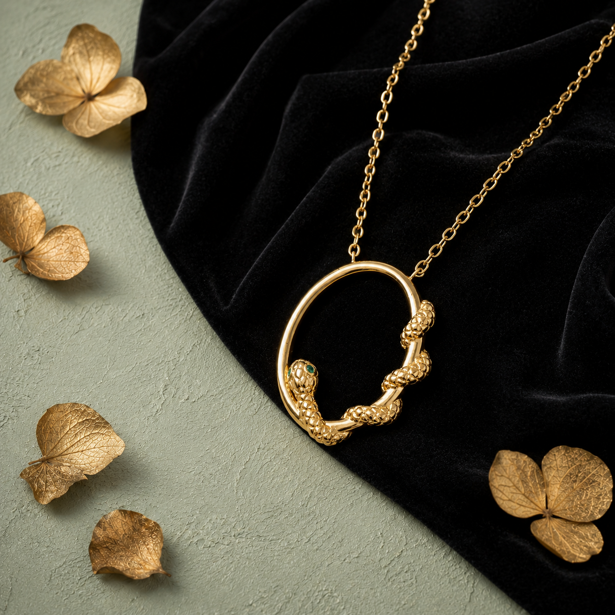 Bijou serpent symbolique plaqué or femme — Belle Comme Venus